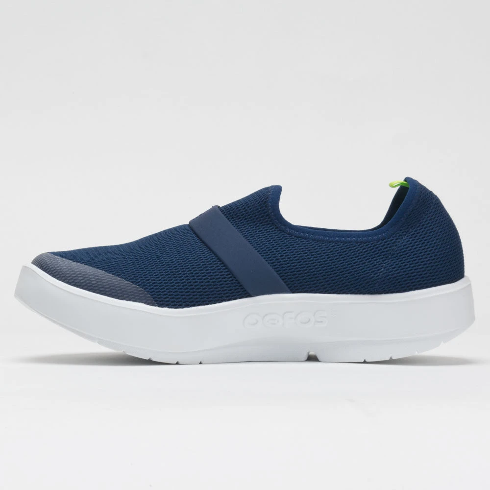 OOFOS OOmg Low Women's White/Navy - Image 2